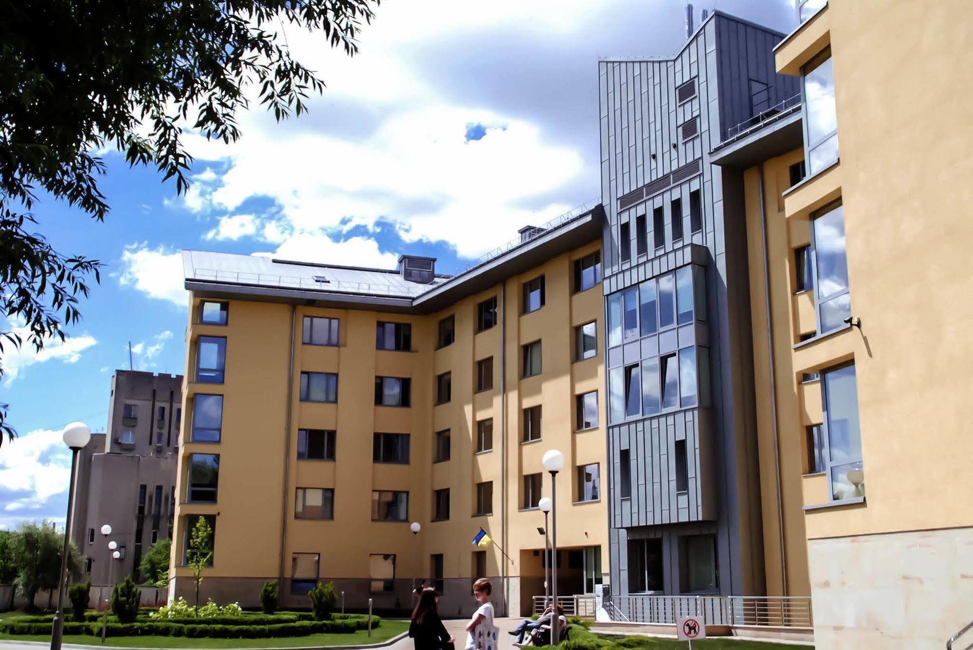 Ucu Inn - Кімнати Для Гостей Lviv Ngoại thất bức ảnh